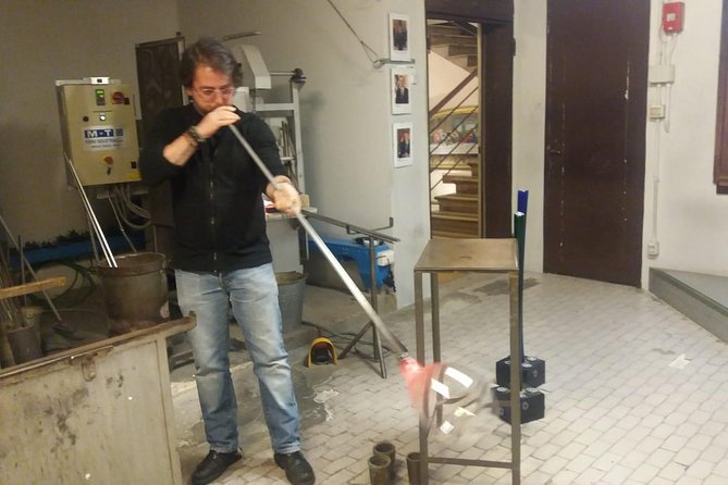 Venice Private Tour for Families with Gondola Ride - Watching Murano glass take shape