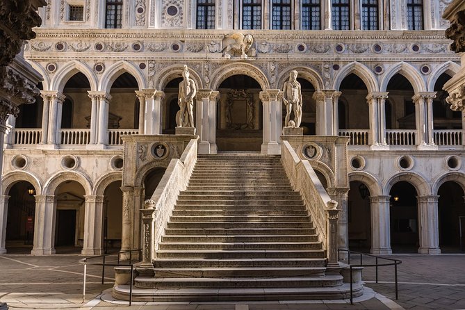Venice's Best: Basilica, Doge's Palace, Gondola & History Gallery - Why this three-and-a-half-hour plan works