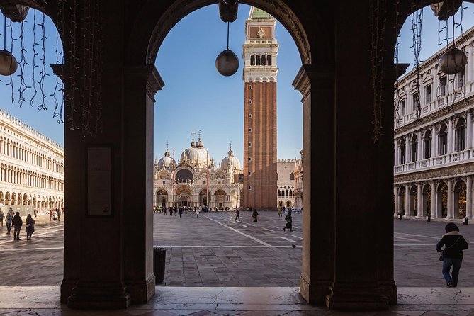 Venice's Best: Basilica, Doge's Palace, Gondola & History Gallery - Guide quality and group size