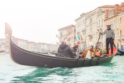 Shared Gondola Ride and Serenade