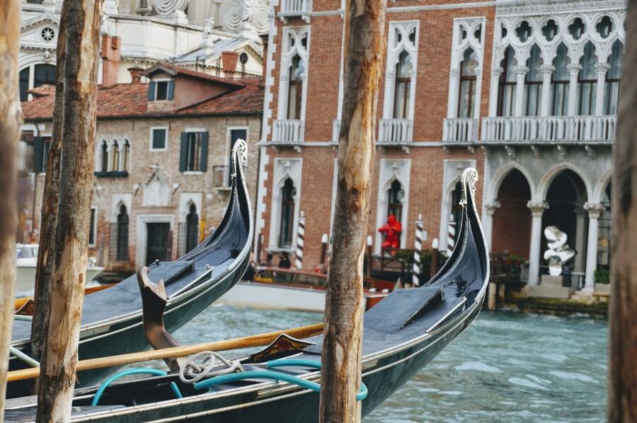 Venice: Shared Gondola Tour - Weather and cancellation considerations