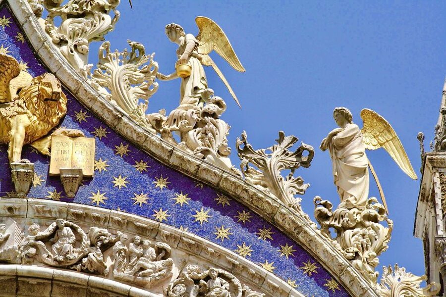 Venice: St. Mark's Basilica and Gondola Morning Tour - Who will enjoy this Venice combination?