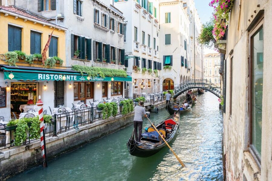 Venice: St. Mark's Basilica and Gondola Morning Tour - Is $99 a fair price?