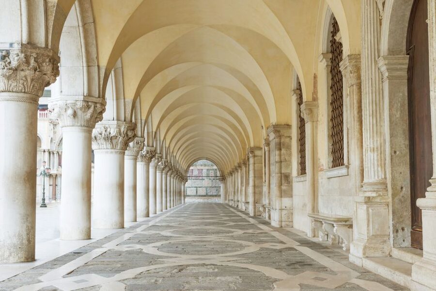 Venice: St. Mark's Basilica, Doge's Palace & Gondola Ride - Key points at a glance