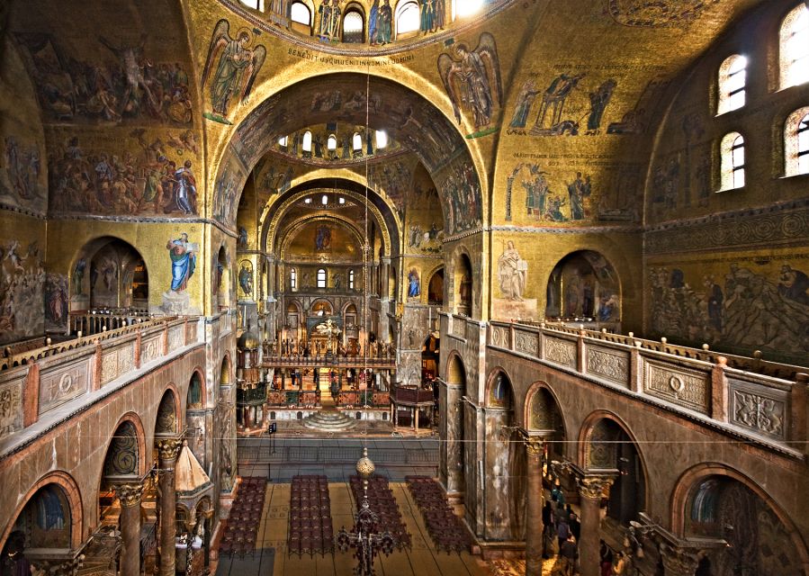 Venice: St. Mark's Basilica, Doge's Palace & Gondola Ride - The 75-minute break between major sights