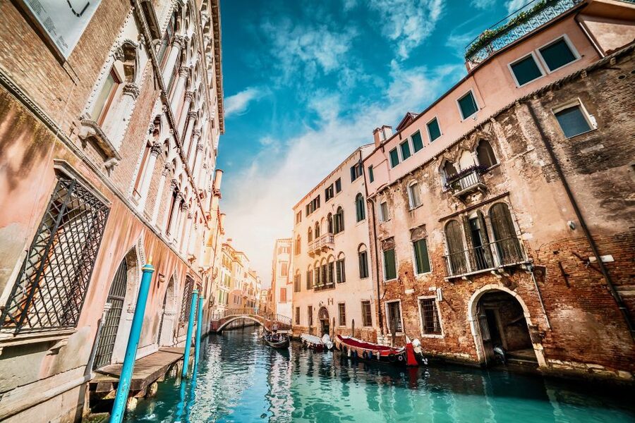 Venice: St Mark's Basilica & Gondola in the afternoon - The Bridge of Sighs and Casanova connection