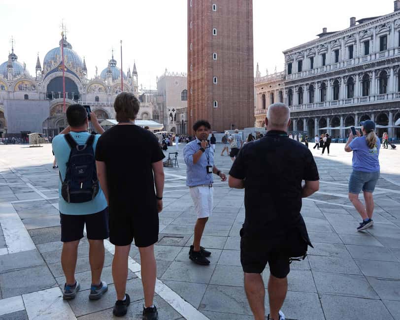 Venice: St Mark's Square & Rialto Walking Tour & Gondola - The gondola ride through smaller canals