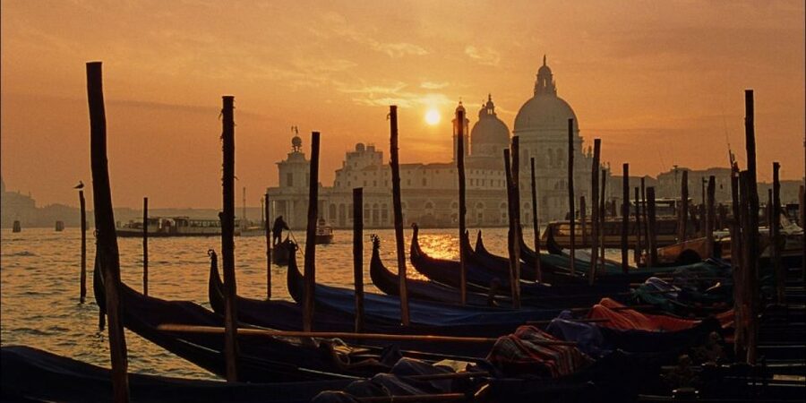 Venice: Sunset or Evening Gondola Tour - Key points to know before booking