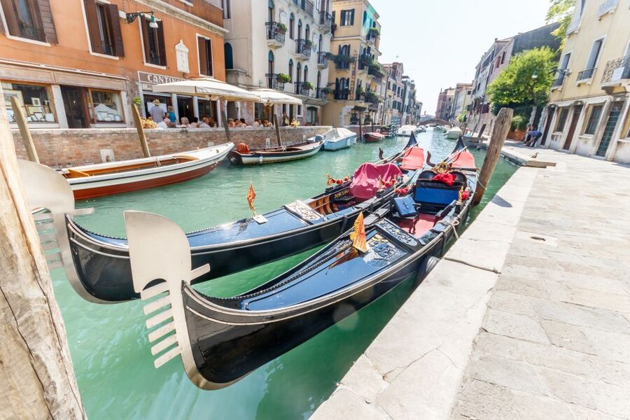 Venice: Traditional Shared Gondola Ride - The quiet canals: Venice at its most personal
