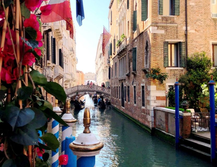 Venice Walking Tour and Gondola Ride Combo - Marco Polo’s former home and the Malibran Theatre