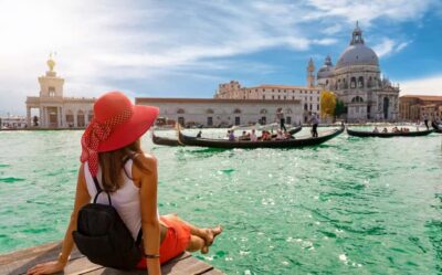 Walking Tour and Shared Gondola Ride