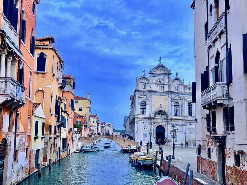 Venice: Walking Tour & Gondola Ride - Photo opportunities without a full-day commitment