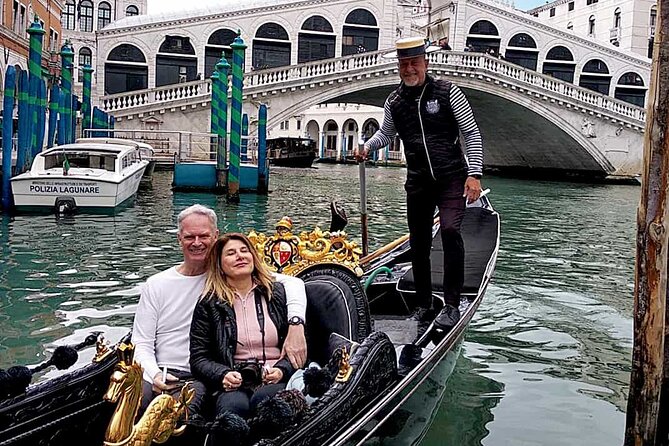 Walking Tour and Enchanting Gondola Journey in Venice - Thirty minutes on the Grand Canal