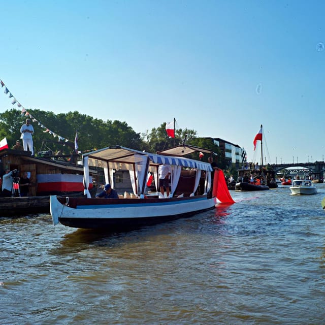 Warsaw: Scenic Cruise by Gondola on the Vistula River - Finding the AQUATICA meeting point
